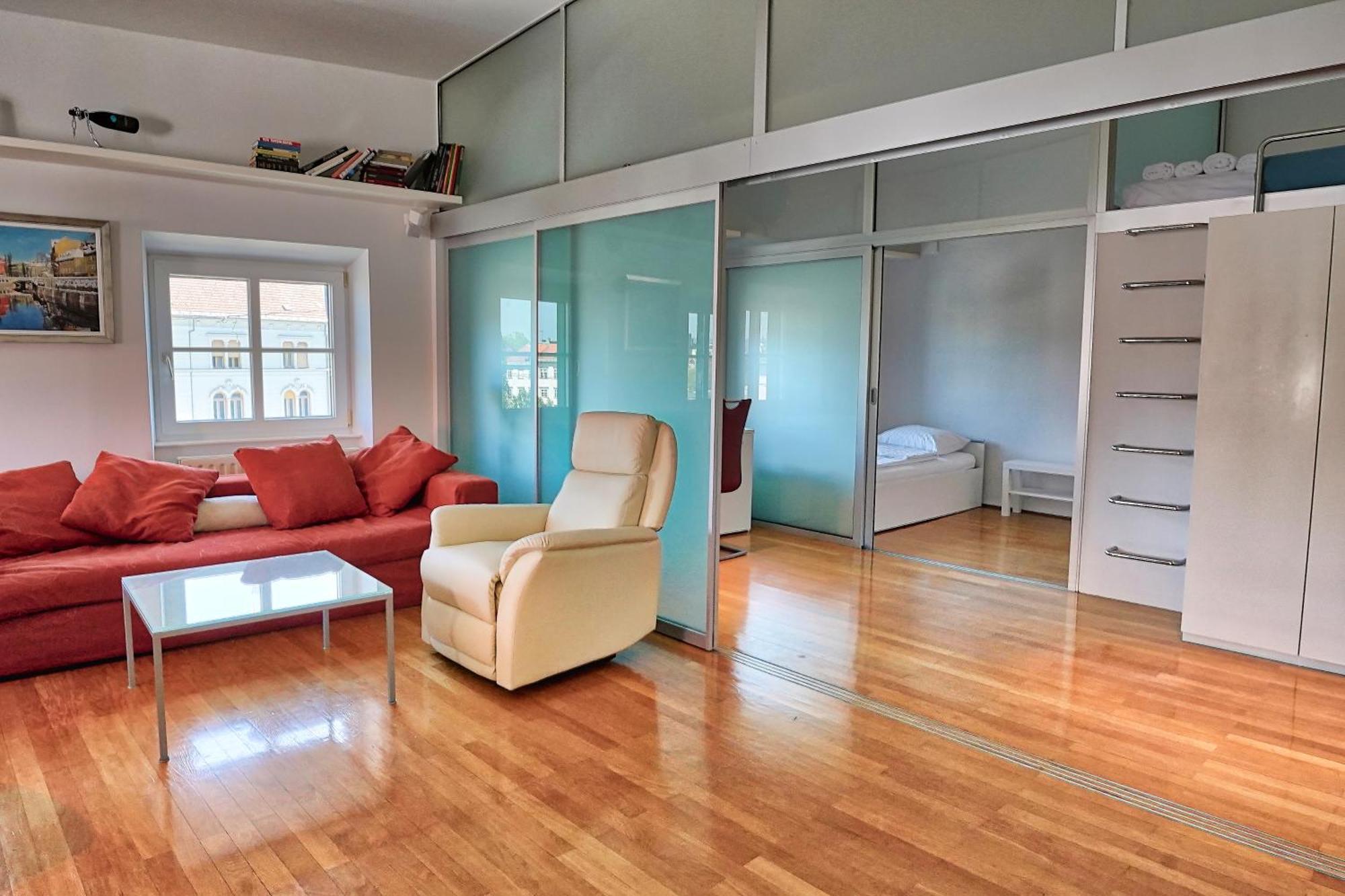 Poet Apartment Λιουμπλιάνα Εξωτερικό φωτογραφία